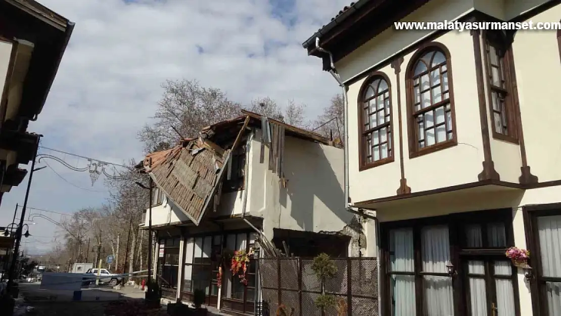 Deprem Malatya'da tarihi kültürel yapılara da zarar verdi