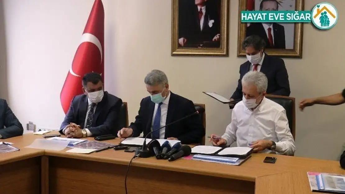 Deprem sonrası Malatya'da yeni okul atağı