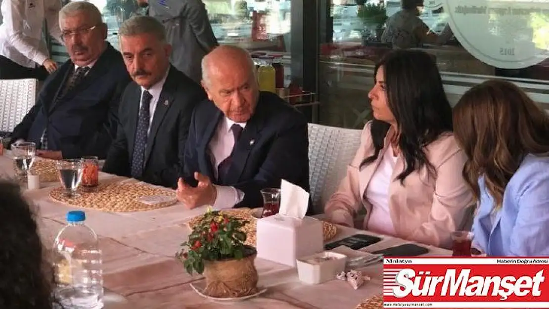 Devlet Bahçeli kahve içmeden Eskişehir'den ayrılmadı