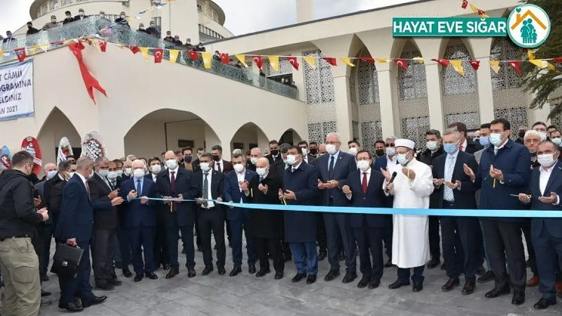 Diyanet İşleri Başkanı Erbaş: '40 yıl camisiz üniversiteler oldu'