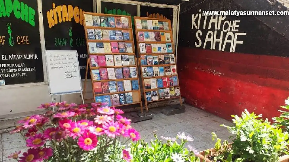 Diyarbakır'da 'askıda kitap' projesi devam ediyor