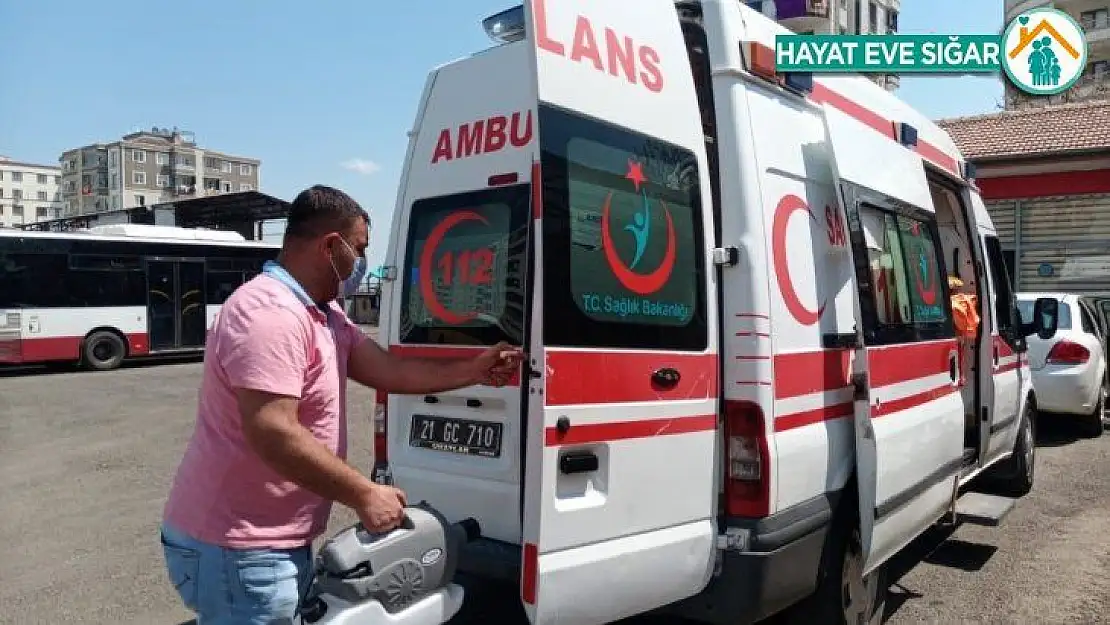 Diyarbakır'da ambulans, otobüs ve kamu araçları dezenfekte ediliyor