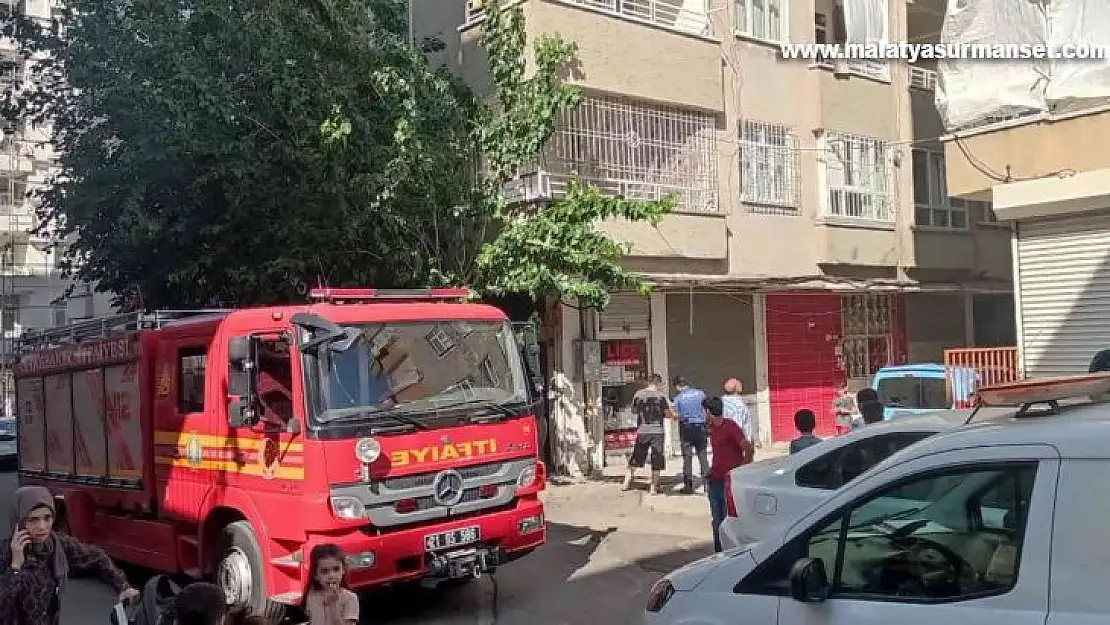 Diyarbakır'da kombi alev aldı, faciadan dönüldü