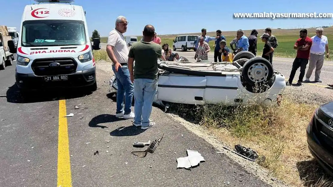 Diyarbakır'da otomobiller çarpıştı: 5 yaralı