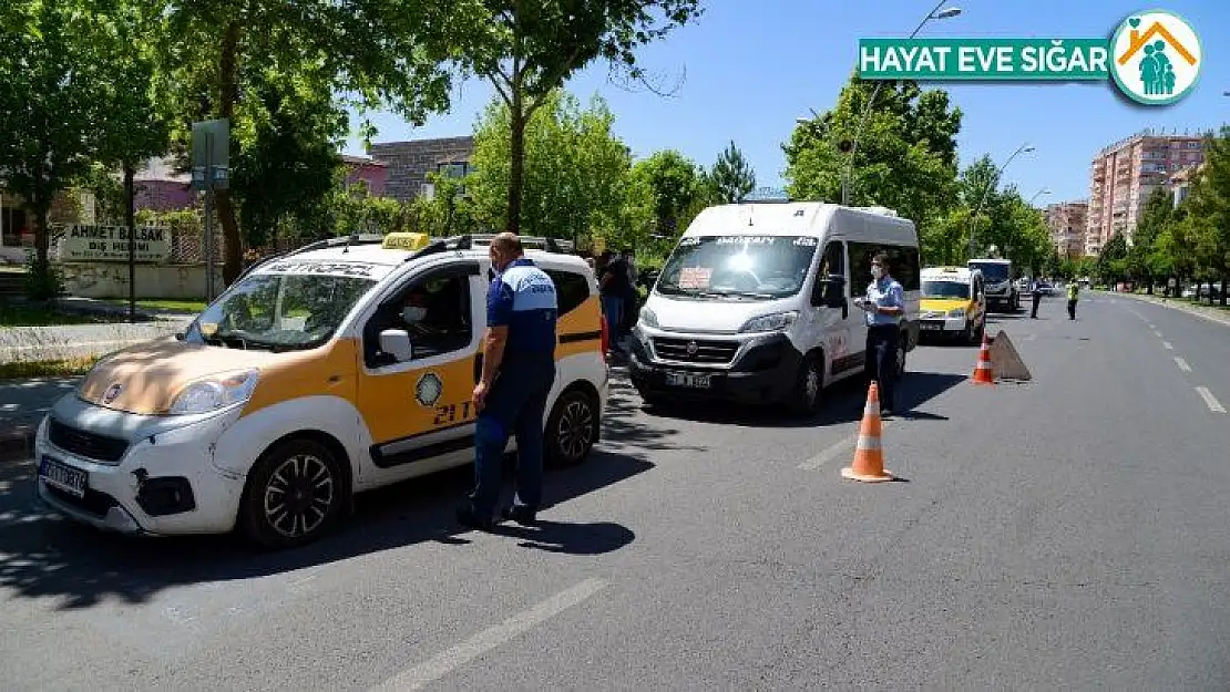 Diyarbakır'da toplu taşıma araçları denetleniyor