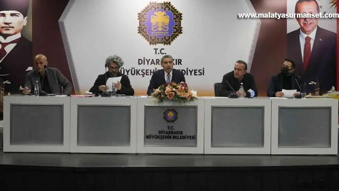 Diyarbakır'da toplu ulaşım ihalesinde 25 hat için teklif verildi