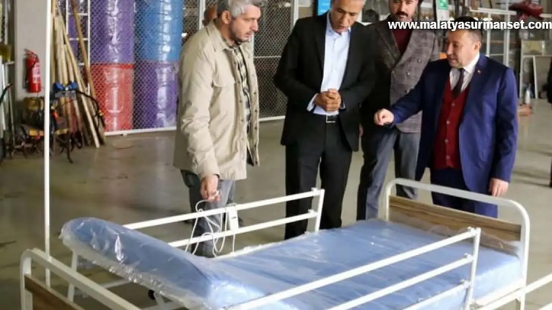 Diyarbakır'da yatağa bağlı olarak tedavi gören hastalara destek
