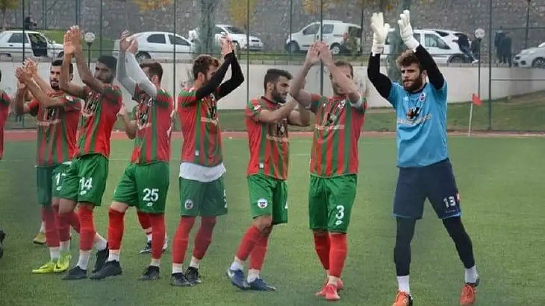 Diyarbakırspor, Hançepekspor'u 6-1 mağlup etti