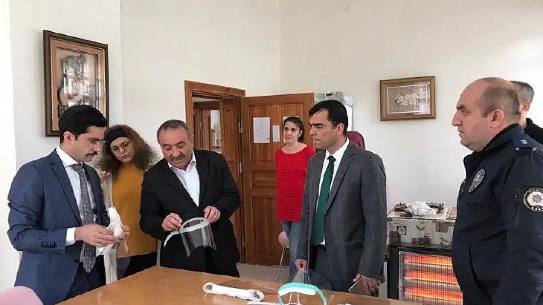 Doğanşehir'de siper üretimi başladı