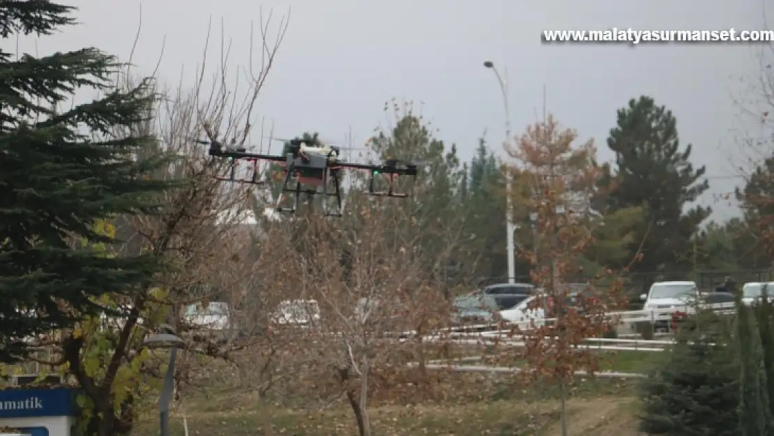 Doğu Anadolu'da tarım alanlarının yüzde 70'i dronlarla ilaçlanıyor