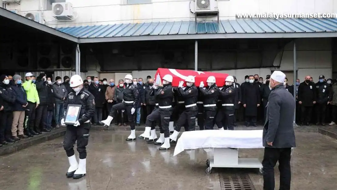 Doğum gününde kalp krizi geçiren polis memuru hayatını kaybetti