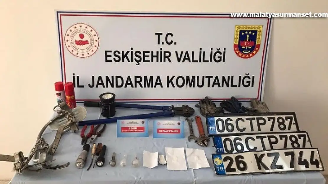 Dört ilçedeki 8 ayrı hırsızlığın şüphelisi 3 kişi yakalandı, 1'i tutuklandı