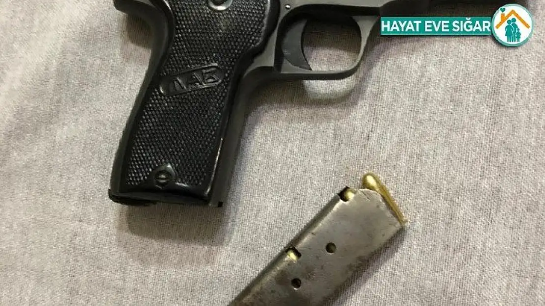 Düzce'de kumarhaneye çevrilen eve baskın
