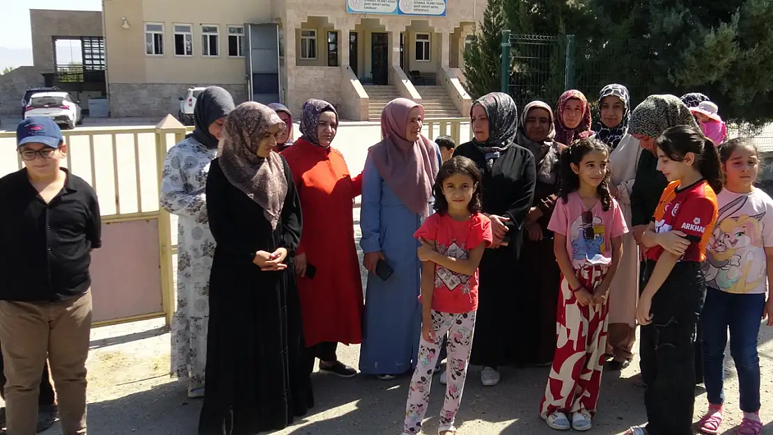 Eğitim Öncesi Kriz Servisler Kaldırıldı Veliler Çaresiz