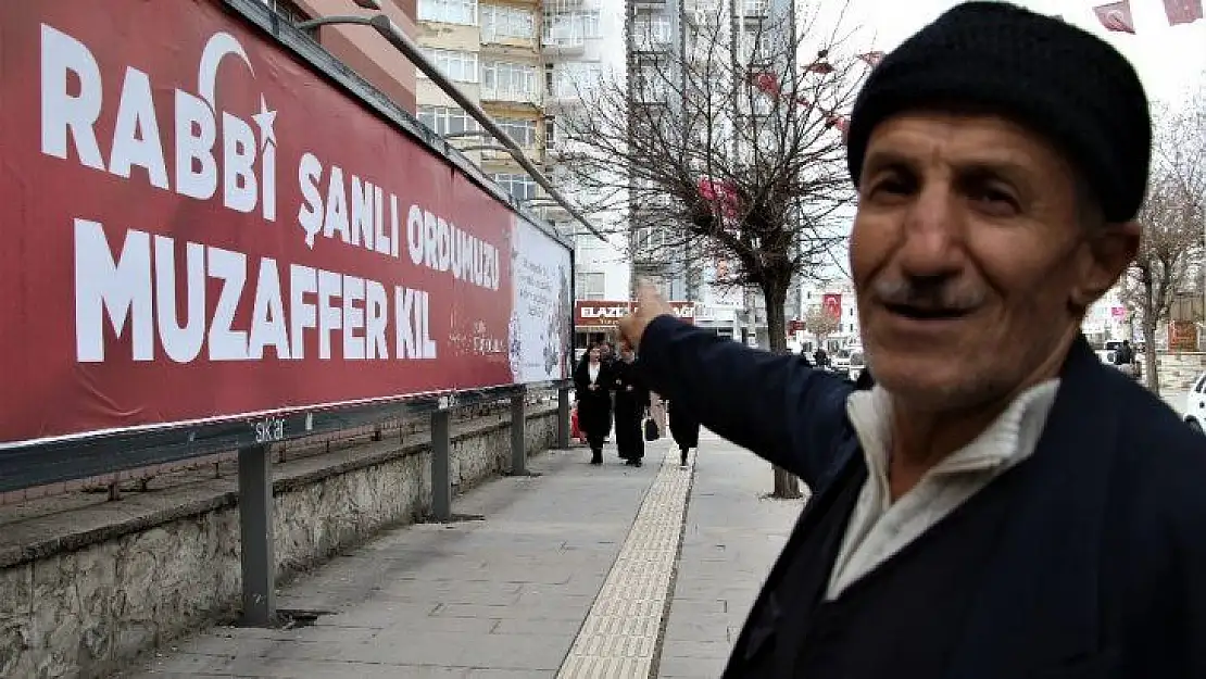 Elazığ 'Şehitler Tepesi Boş Değil' yazılarıyla donatıldı