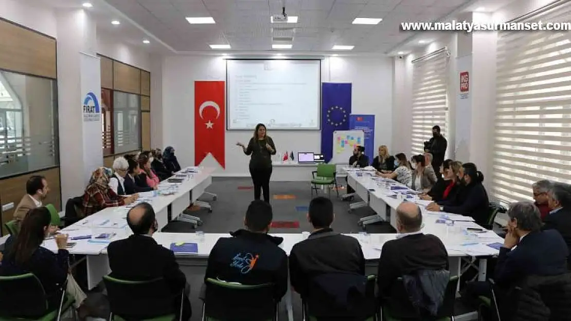 Elazığ'da 'İşin Var, Gücün Var' çalıştayı düzenlendi