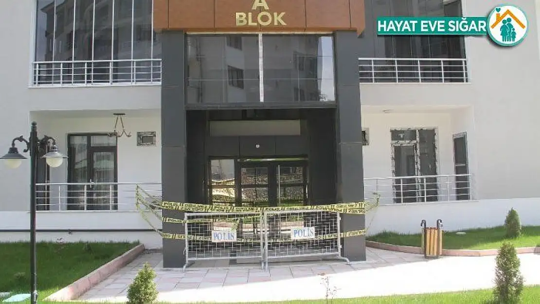 Elazığ'da 12 katlı apartman karantinaya alındı