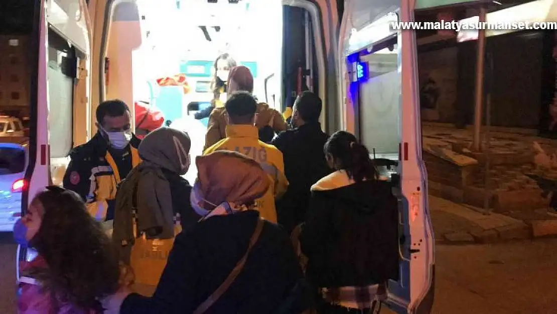 Elazığ'da 2 ayrı trafik kazası: 8 yaralı