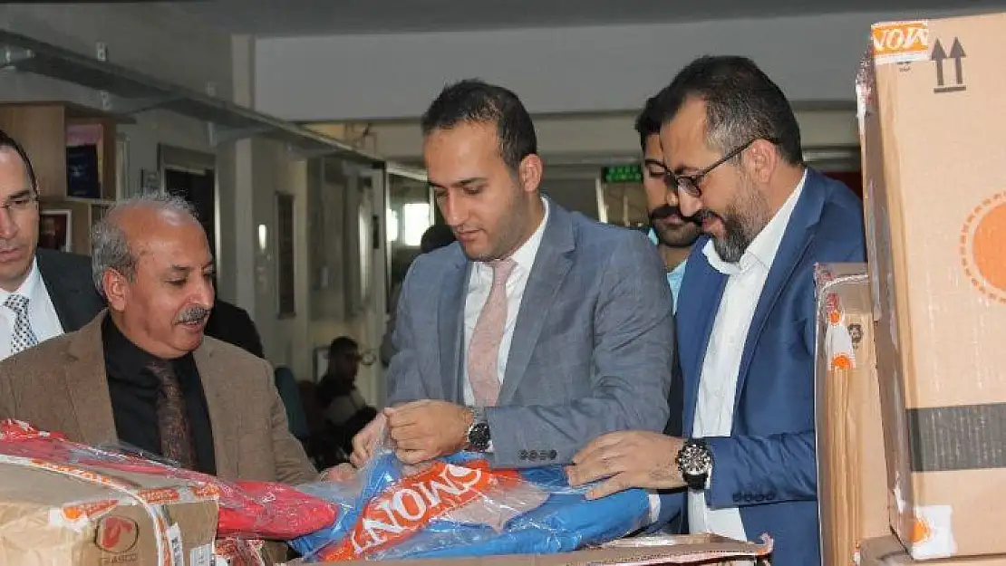 Elazığ'da 600 öğrenciye mont yardımı