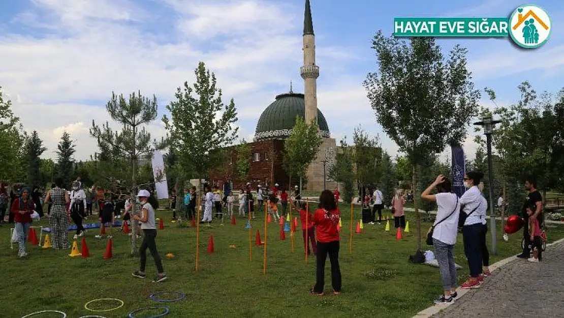 Elazığ'da çocuklara yönelik sosyal mesafeli etkinlik