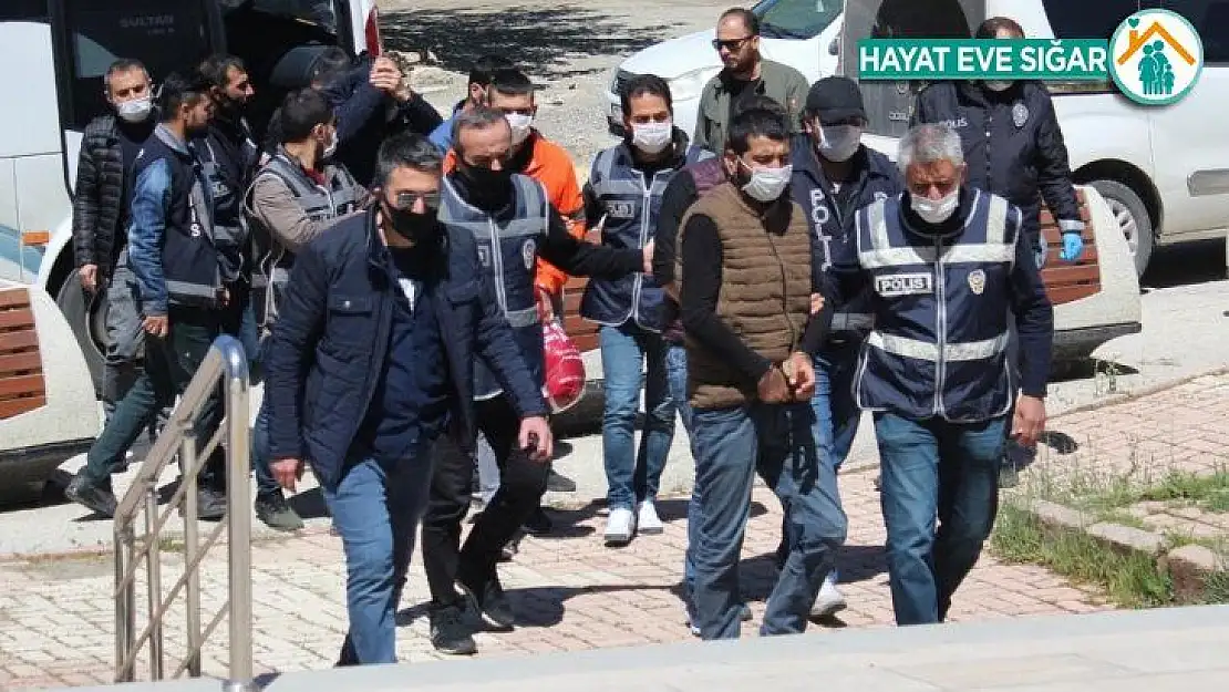 Elazığ'da darp ve çıplak fotoğrafla şantaja 6 tutuklama