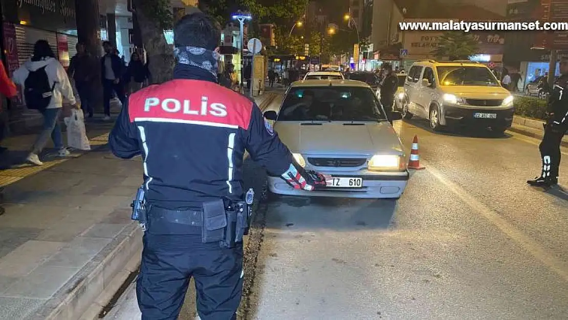 Elazığ'da denetimler sürüyor, polis göz açtırmıyor