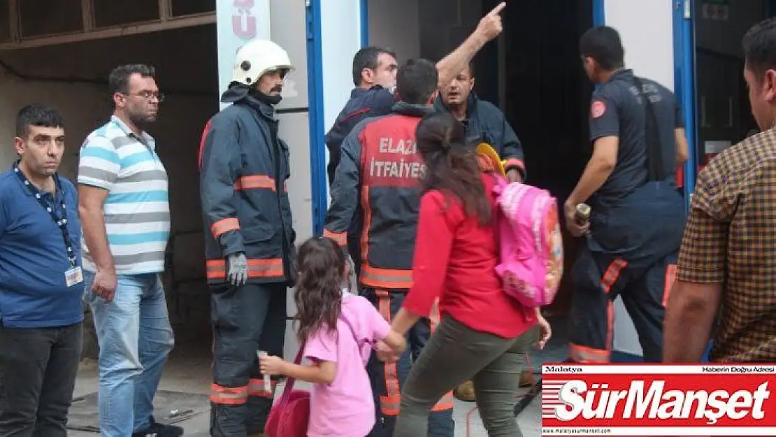 Elazığ'da depo yangını