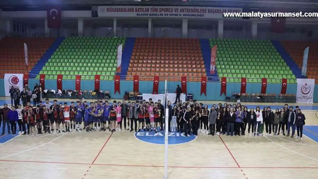 Elazığ'da gençler voleybol müsabakaları sona erdi