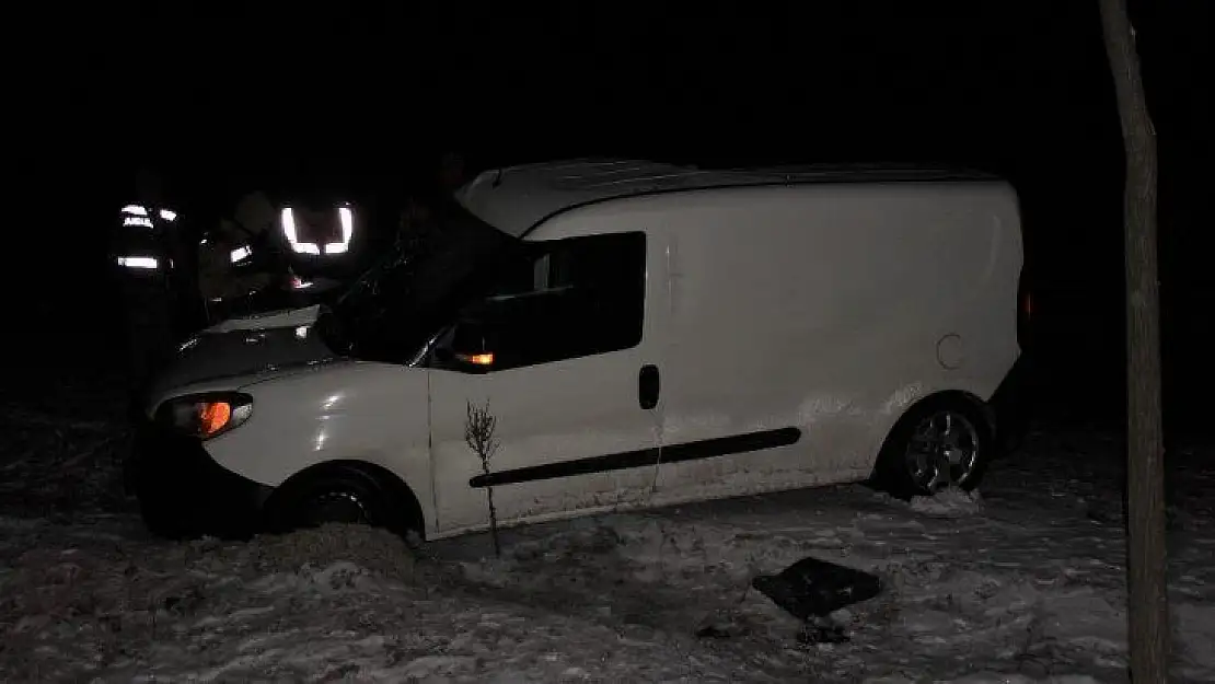 Elazığ'da gizli buzlanma zincirleme kazaya neden oldu