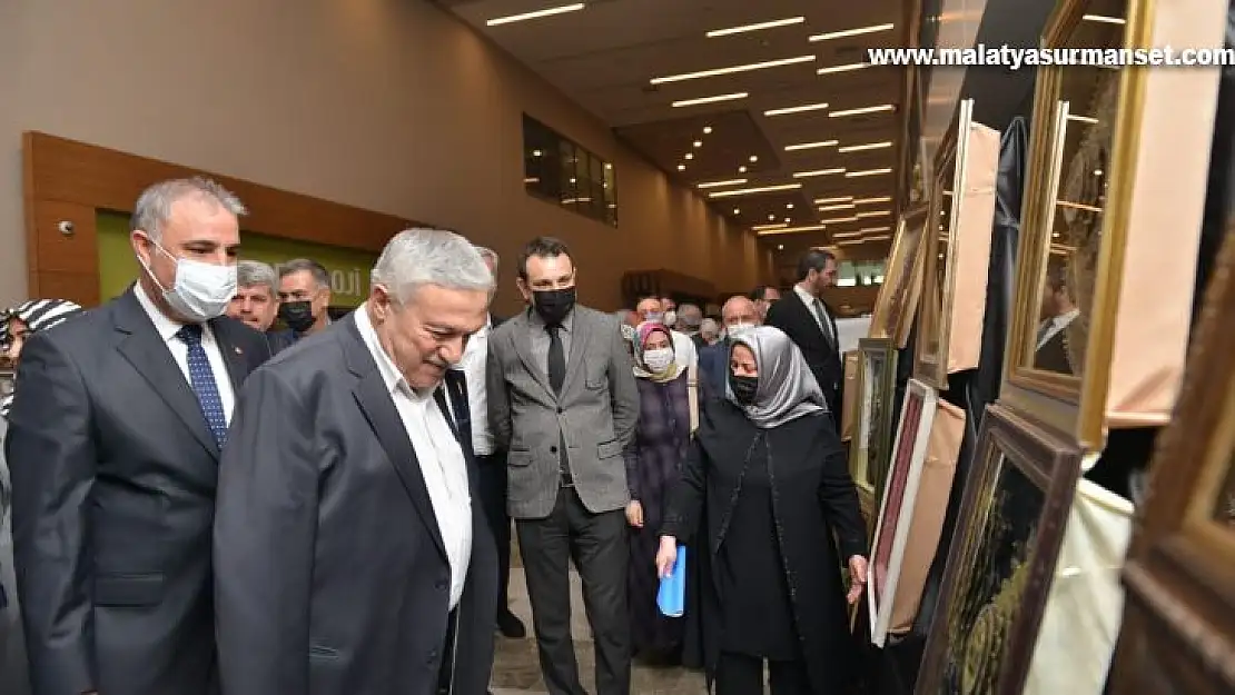 Elazığ'da hasta ve yakınlarının yaptığı el emekleri görücüye çıktı