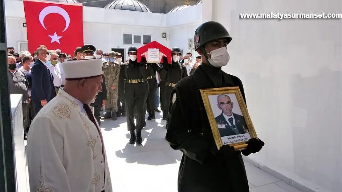 Elazığ'da hayatını kaybeden Kore gazisi son yolculuğuna uğurlandı