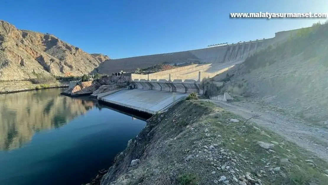 Elazığ'da kablo hırsızları jandarmanın dikkati sayesinde yakalandı