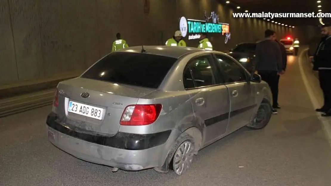 Elazığ'da kaza yapan sürücü olay yerinde kaçtı: 1 yaralı