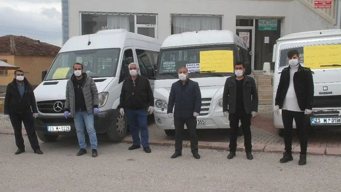 Elazığ'da minibüsçülerden,sağlık çalışanlarına destek