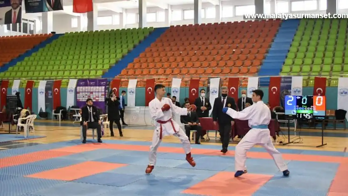 Elazığ'da okul sporları müsabakaları başladı