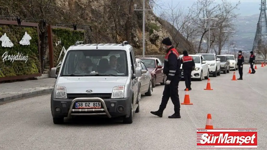 Elazığ'da Pandemi Kurulu kararıyla tarihi Harput Mahallesi'ne ziyaret kısıtlaması