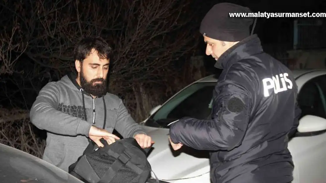 Elazığ'da polisten 'Dar Bölge' uygulaması
