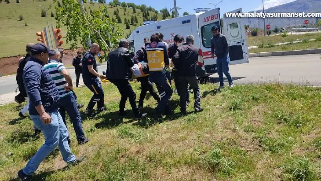 Elazığ'da trafik kazası: 5 yaralı