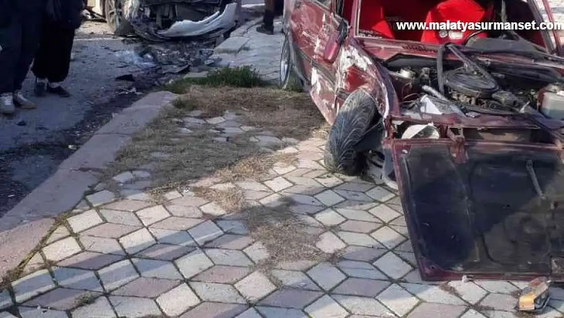 Elazığ'da trafik kazası:2 yaralı