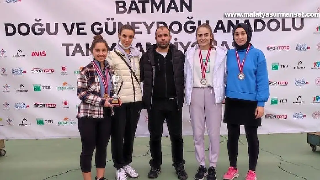Elazığ Gençlik Spor, teniste 3. oldu