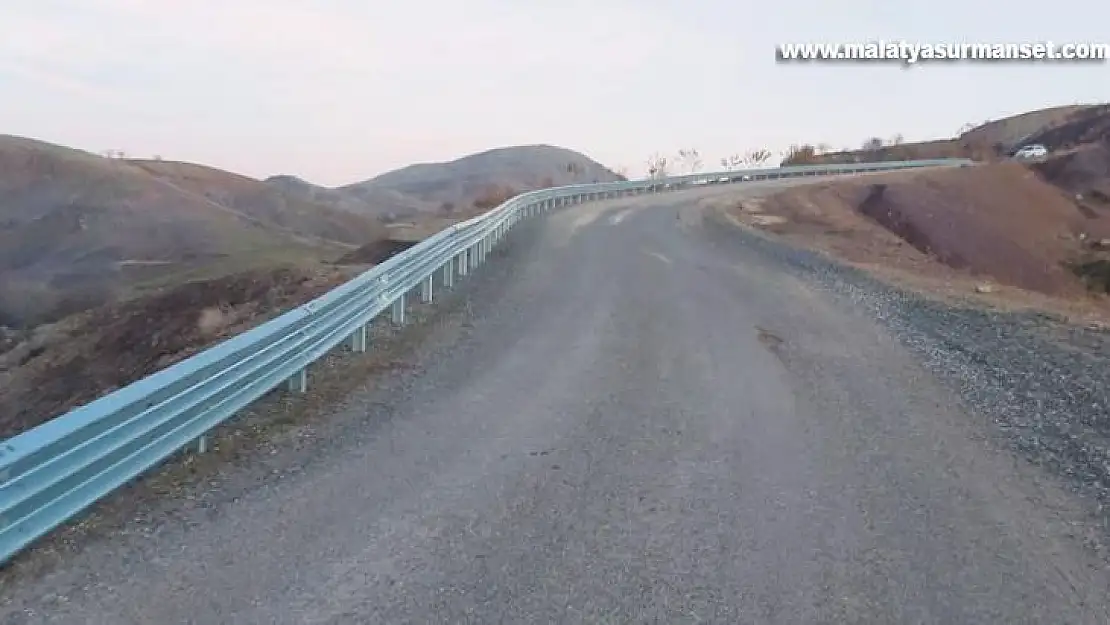 Elazığ İl Özel İdaresi ekipleri çalışmalarını sürdürüyor