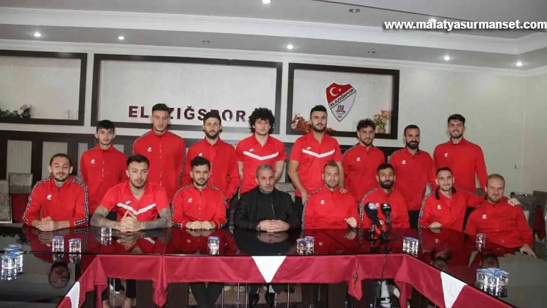 Elazığspor'dan 16 imza