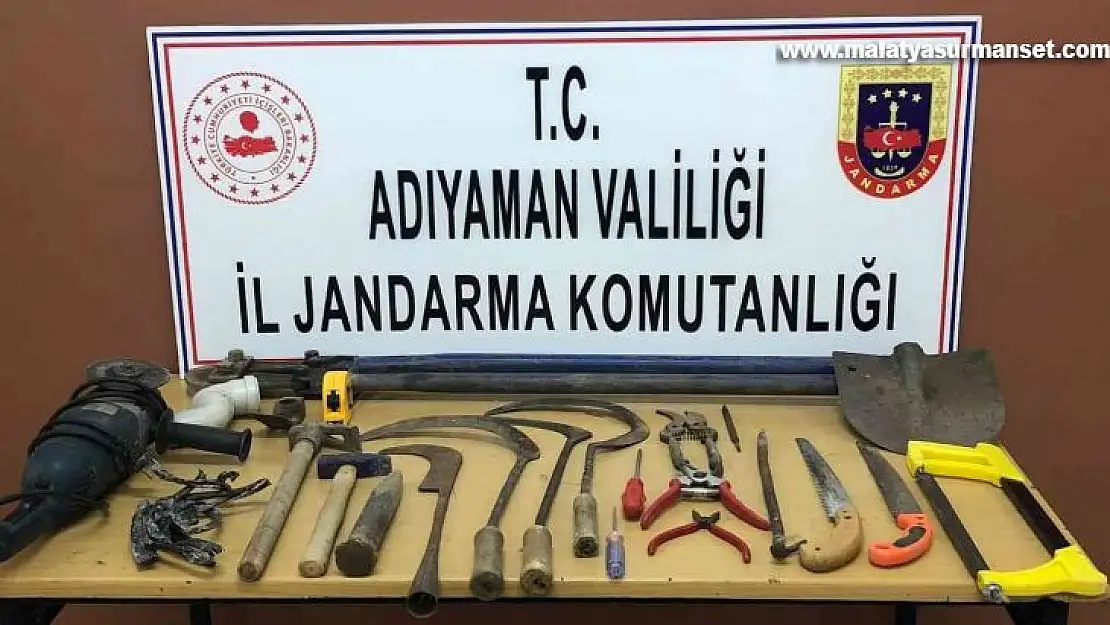 Elektrik direği ve deprem sensör kablosunu çalan hırsızlar tutuklandı