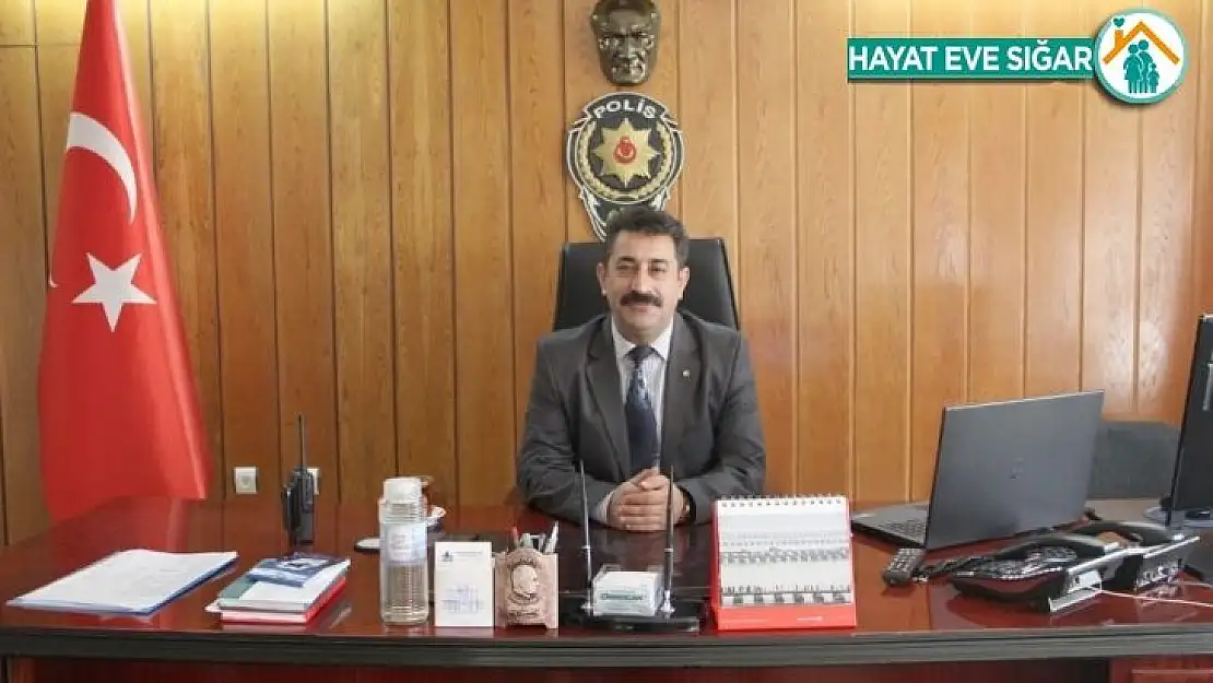 Emekli emniyet müdürü evinde ölü bulundu