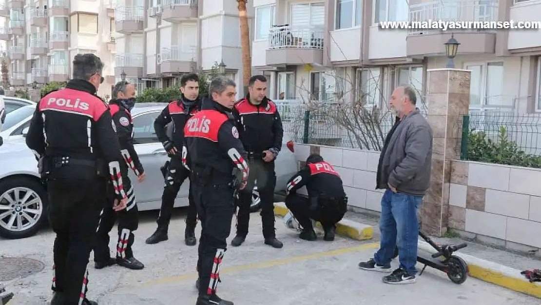 Emekli polis tartıştığı komşusunu silahla yaralayıp, parkta teslim oldu