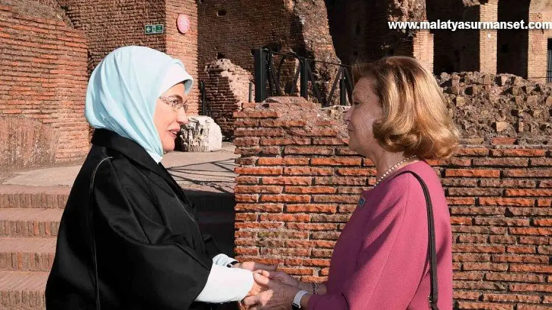 Emine Erdoğan, Roma'da lider eşleriyle tarihi Kolezyum ve Giardino all'İtaliana'yı gezdi