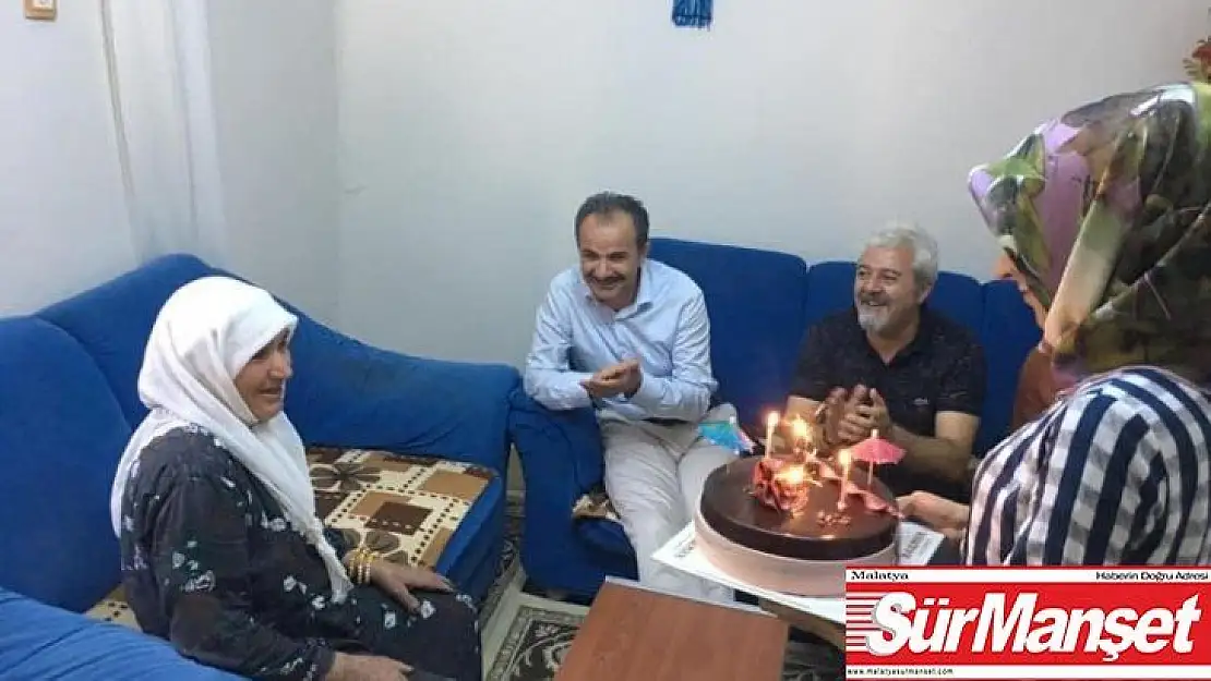 Emine teyzeye doğum günü sürprizi