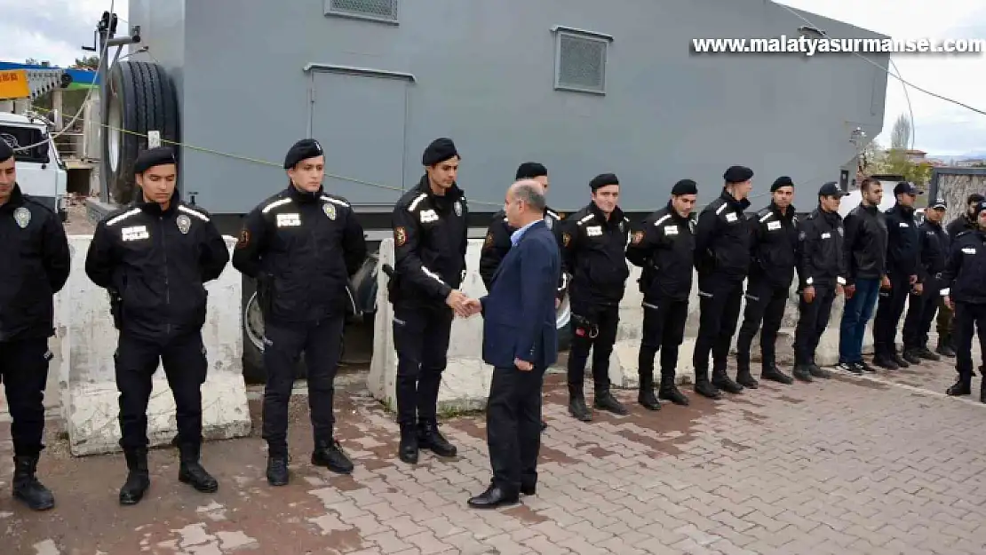 Emniyet Genel Müdürü deprem bölgesinde