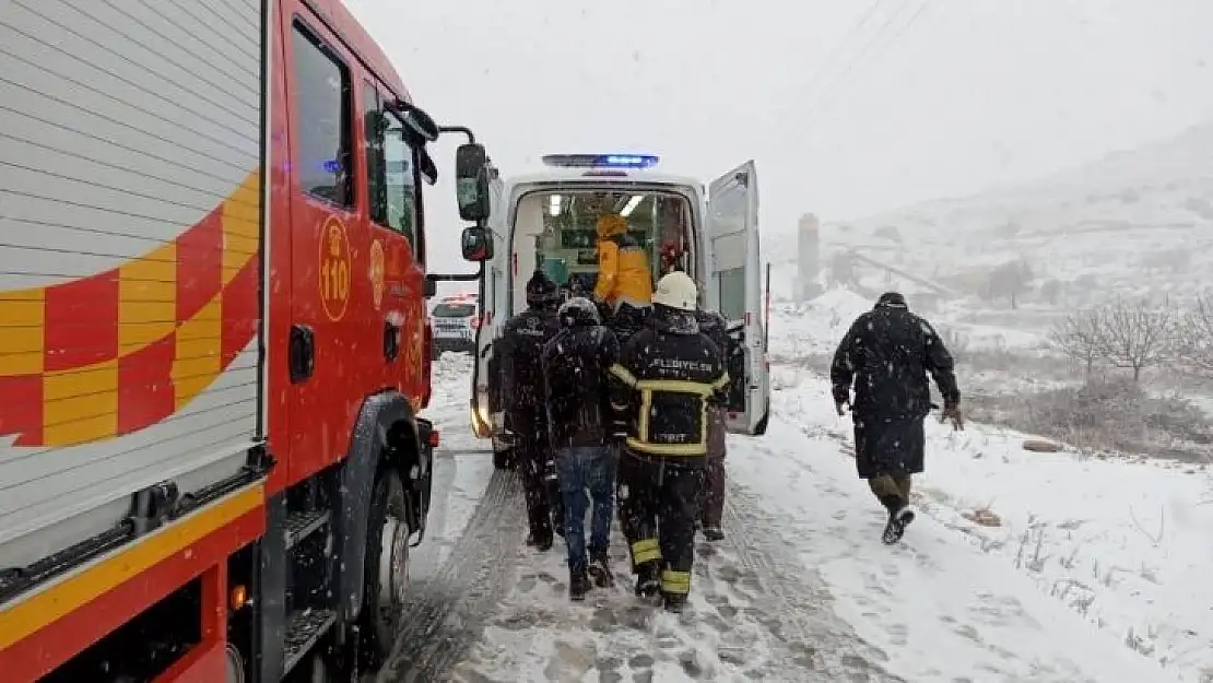 Engelli basketbolcuları taşıyan minibüs şarampole devrildi: 13 yaralı