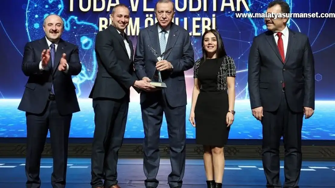 Erdoğan'dan HKÜ'ye ödül